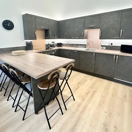 Fountain Apartment No 1 With Free Parking York Exterior photo