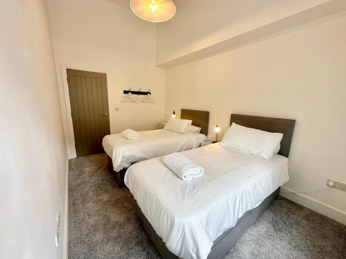 Fountain No 1 With Free Parking Apartment York